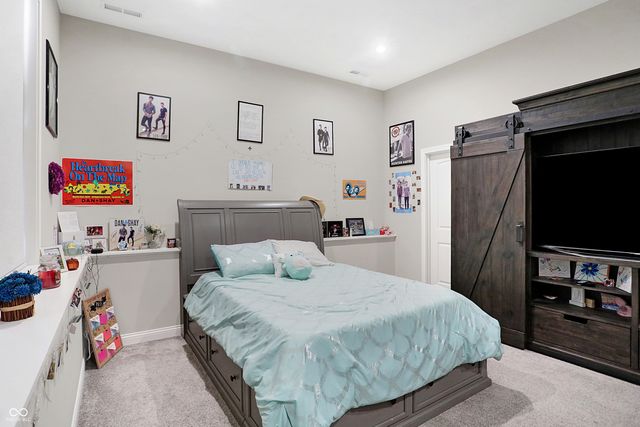 5683 Oakmont Boulevard, Bargersville, IN 46106