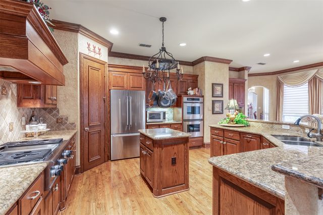 3401 Francesca Court, Rowlett, TX 75088