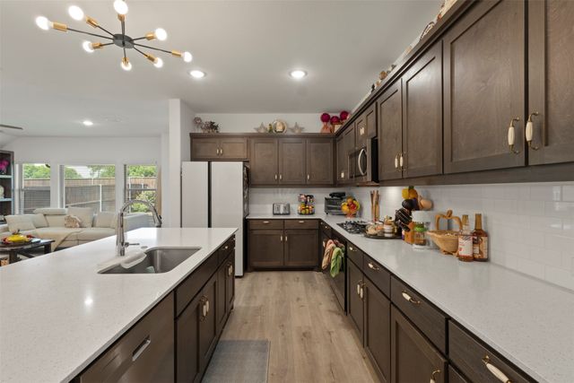 3024 Beau Daniel Drive, Royse City, TX 75189