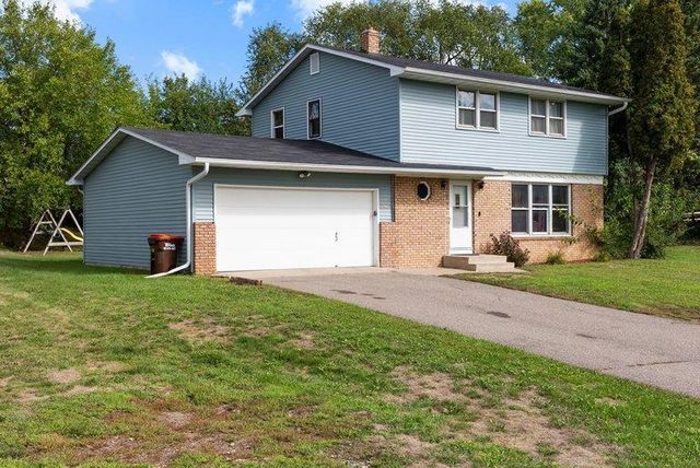 395 Kingston Avenue, Maplewood, MN 55117