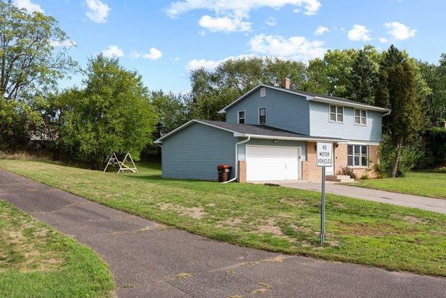 395 Kingston Avenue, Maplewood, MN 55117