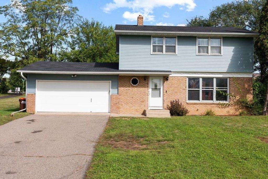 395 Kingston Avenue, Maplewood, MN 55117 — photo 2