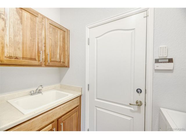 10673 Cedarcrest Cir, Highlands Ranch, CO 80130