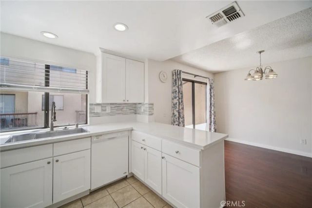 22525 Sherman Way 403, West Hills, CA 91307