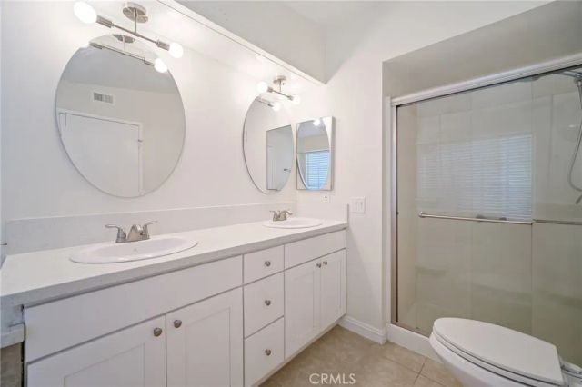 22525 Sherman Way 403, West Hills, CA 91307