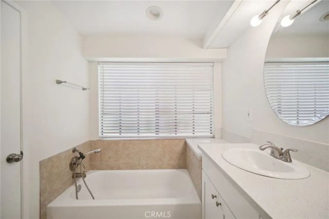 22525 Sherman Way 403, West Hills, CA 91307