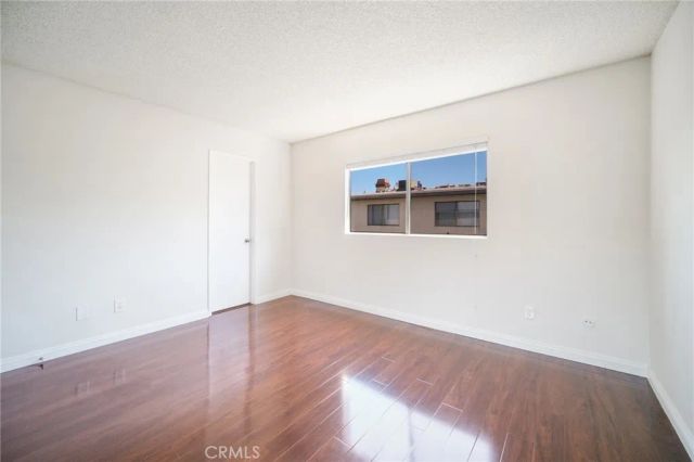 22525 Sherman Way 403, West Hills, CA 91307