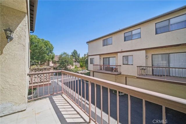 22525 Sherman Way 403, West Hills, CA 91307