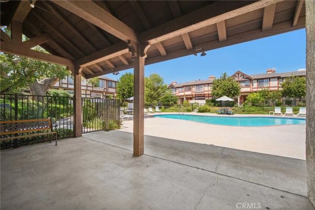 22525 Sherman Way 403, West Hills, CA 91307