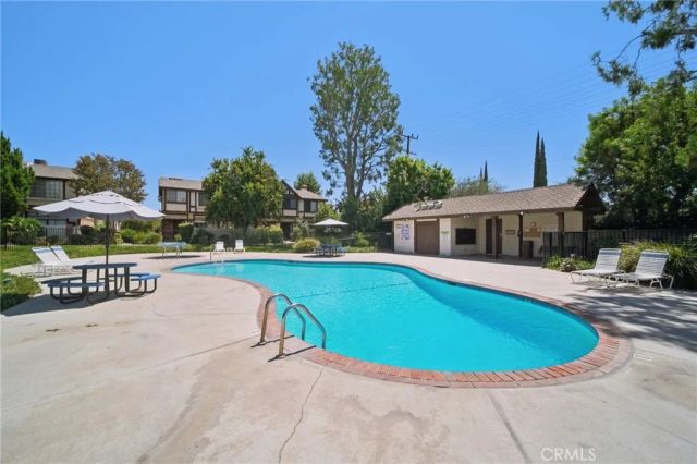 22525 Sherman Way 403, West Hills, CA 91307