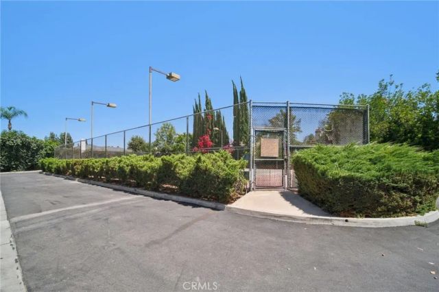 22525 Sherman Way 403, West Hills, CA 91307