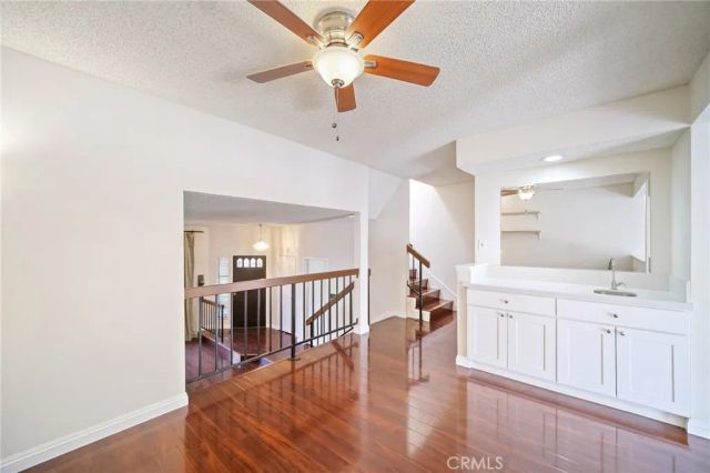 22525 Sherman Way 403, West Hills, CA 91307