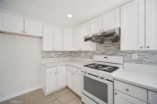 22525 Sherman Way 403, West Hills, CA 91307