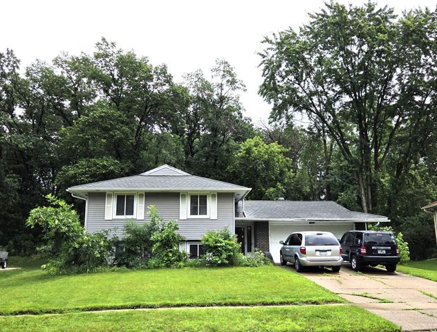 13422 Flagstaff Avenue, Apple Valley, MN 55124