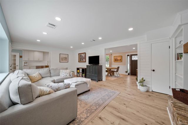 6223 Glenhill Drive, Spring, TX 77389
