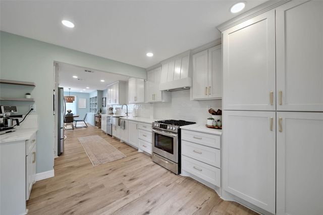 6223 Glenhill Drive, Spring, TX 77389