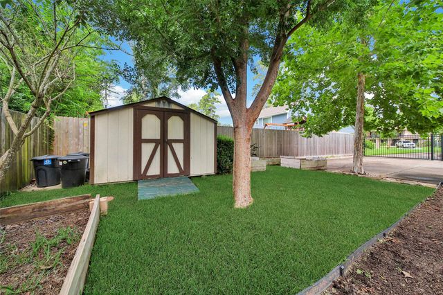 6223 Glenhill Drive, Spring, TX 77389