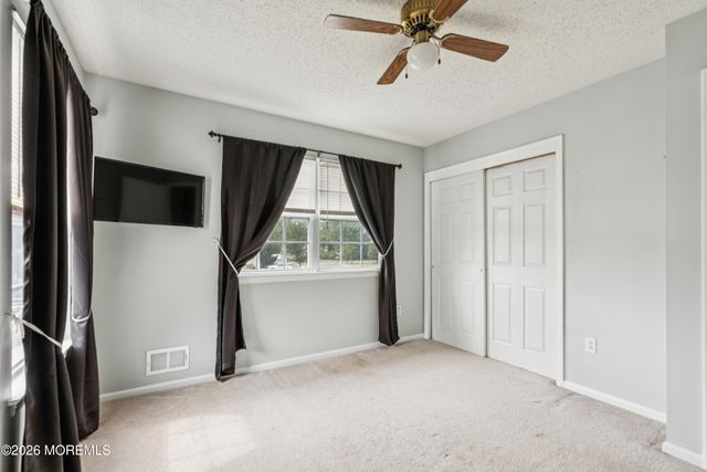 9 E Shenendoah Road, Howell, NJ 07731