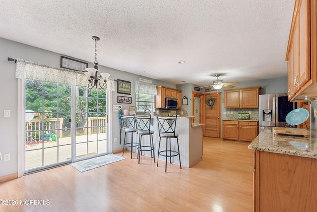 9 E Shenendoah Road, Howell, NJ 07731