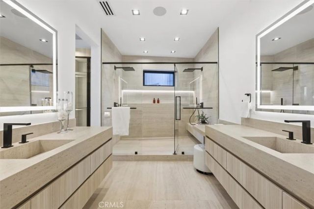 16800 Oak View, Encino, CA 91436