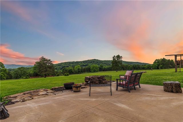 16632 Bethlehem Road, Winslow, AR 72959