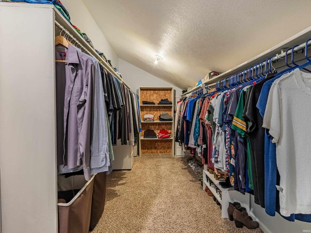 8313 Summerset Place, Fort Wayne, IN 46825
