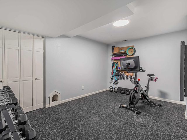 8313 Summerset Place, Fort Wayne, IN 46825