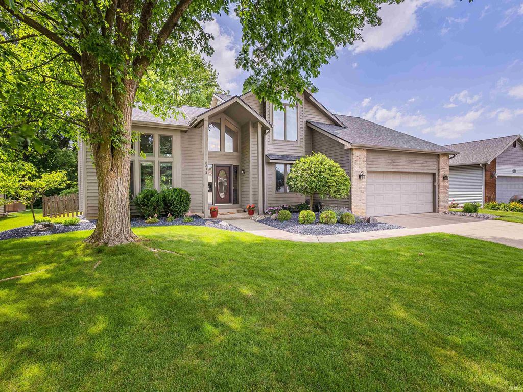 8313 Summerset Place, Fort Wayne, IN 46825