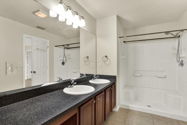 2630 EDGEWATER FALLS DRIVE 0, Brandon, FL 33511