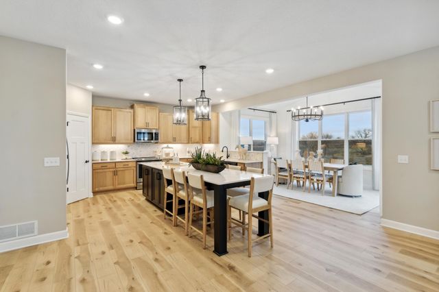 14423 Kingsview Lane N, Dayton, MN 55327