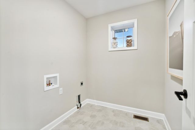 14423 Kingsview Lane N, Dayton, MN 55327