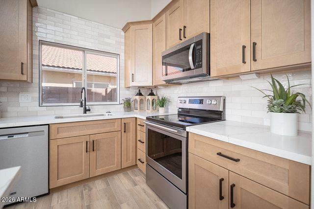 11614 W PALM Lane, Avondale, AZ 85392