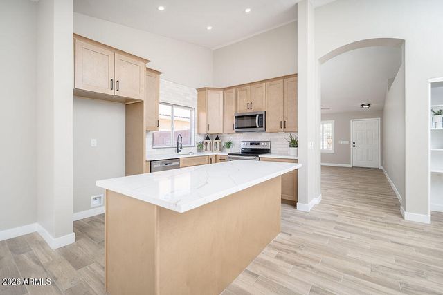 11614 W PALM Lane, Avondale, AZ 85392