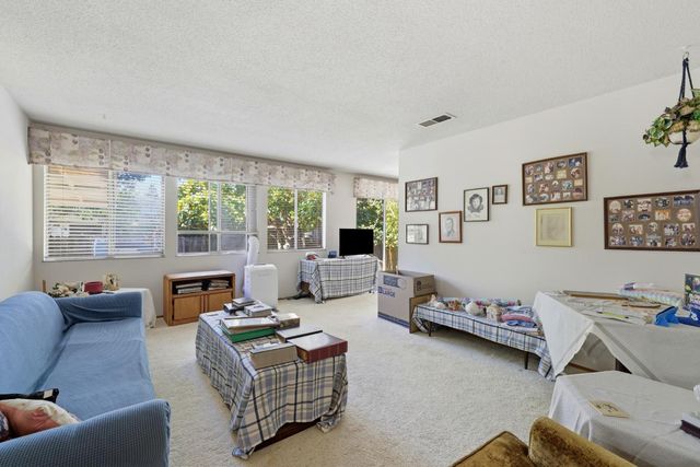 8158 Chipwood Way, Orangevale, CA 95662