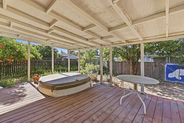 8158 Chipwood Way, Orangevale, CA 95662
