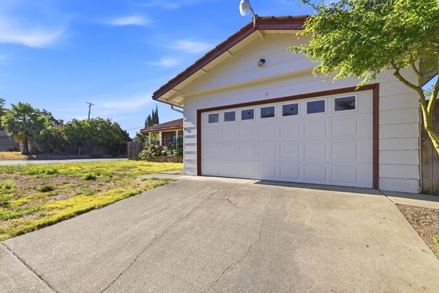 8158 Chipwood Way, Orangevale, CA 95662
