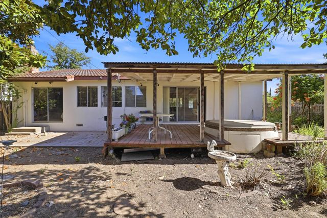 8158 Chipwood Way, Orangevale, CA 95662