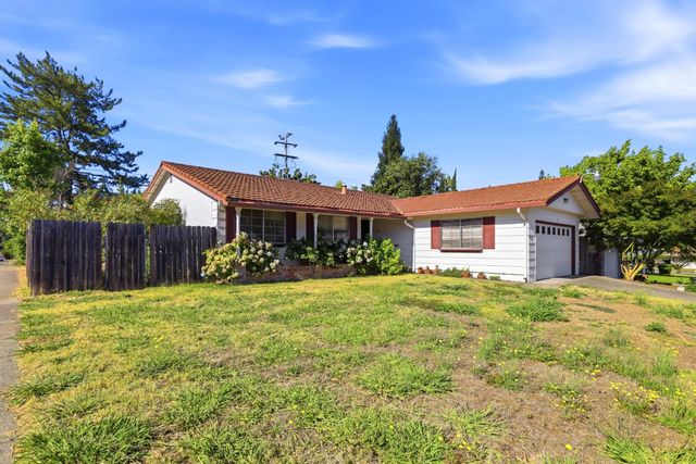 8158 Chipwood Way, Orangevale, CA 95662