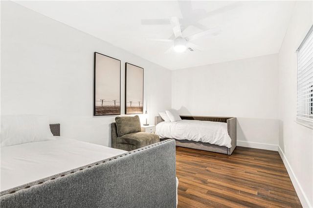 5840 SW 37th Ave, Dania Beach, FL 33312