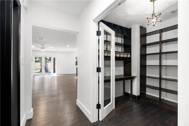 5840 SW 37th Ave, Dania Beach, FL 33312