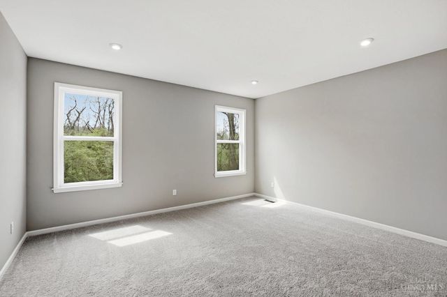 2615 Golden Leaf Drive, Beavercreek, OH 45431