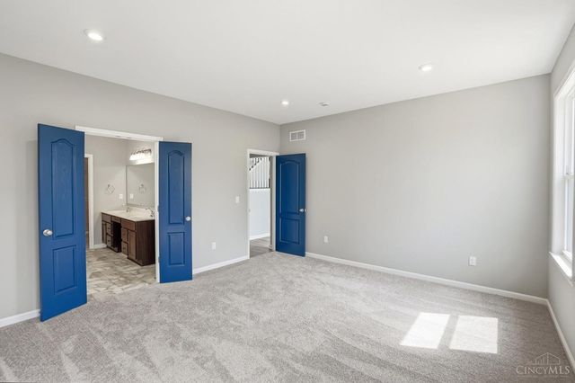 2615 Golden Leaf Drive, Beavercreek, OH 45431