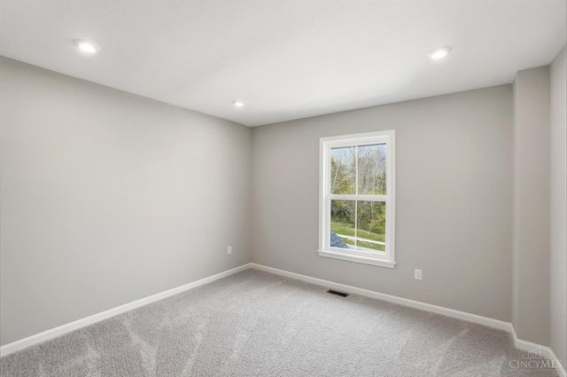 2615 Golden Leaf Drive, Beavercreek, OH 45431