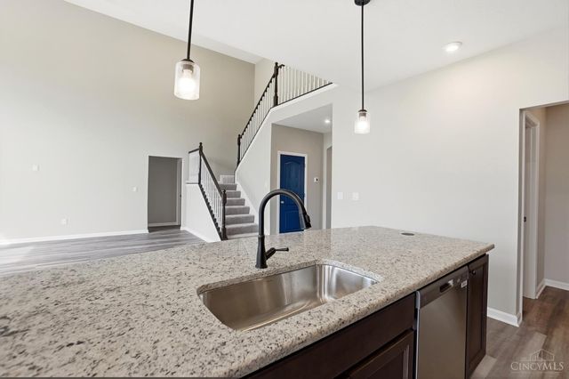 2615 Golden Leaf Drive, Beavercreek, OH 45431