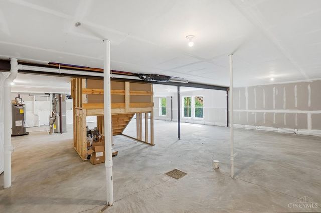 2615 Golden Leaf Drive, Beavercreek, OH 45431