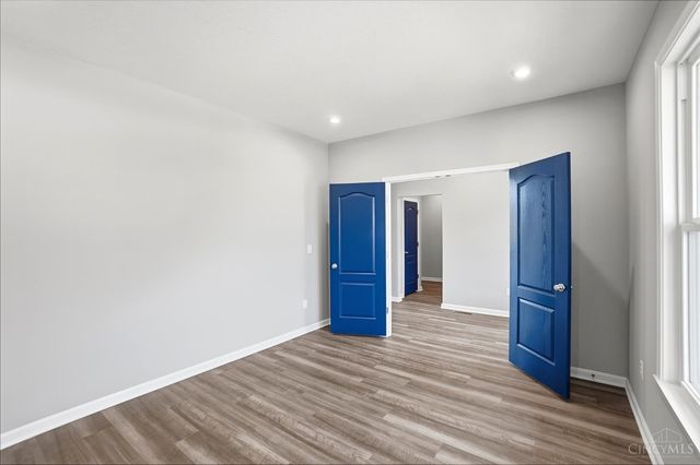 2615 Golden Leaf Drive, Beavercreek, OH 45431