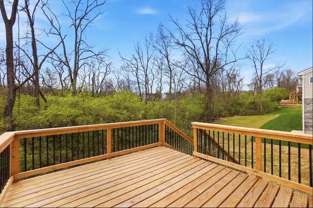 2615 Golden Leaf Drive, Beavercreek, OH 45431