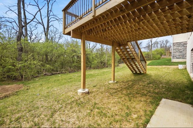 2615 Golden Leaf Drive, Beavercreek, OH 45431