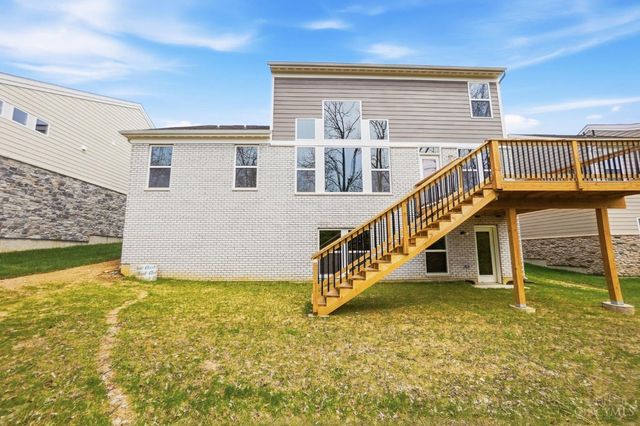 2615 Golden Leaf Drive, Beavercreek, OH 45431