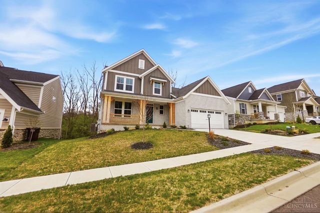2615 Golden Leaf Drive, Beavercreek, OH 45431